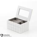 Biała szkatułka na biżuterię 95994 | 3